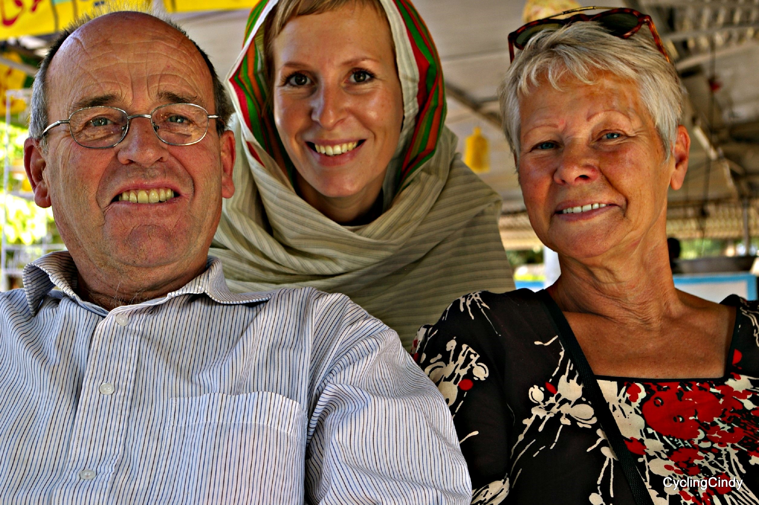 2008 Islamabad, the Hyatt has been blown up, war planes fly over, mom and dad's return flight is cancelled. All we want is drink chai in a quiet park.