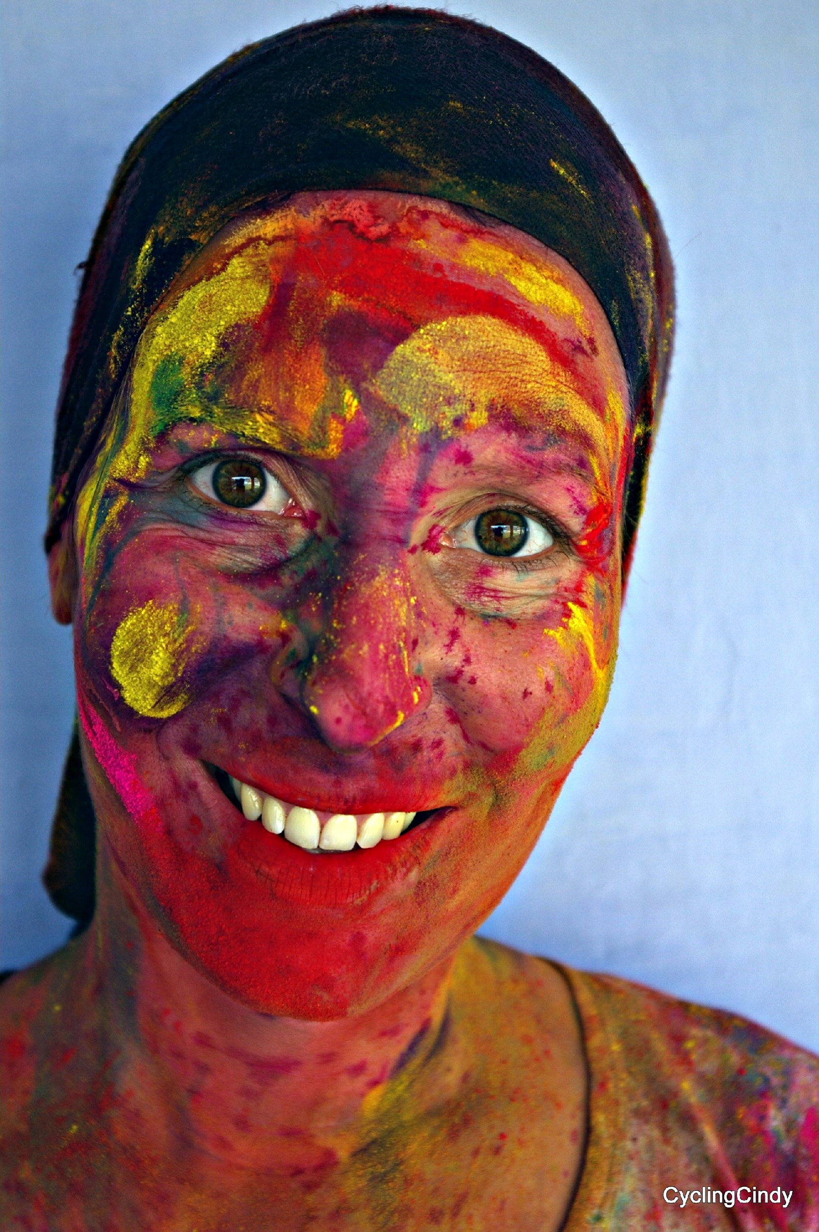 2008 Rishikesh, celebrating Holi outside of the ashram meant we needed to be prepared to have growing hands around us. We did so with plastic bottles filled with colored powder and wate