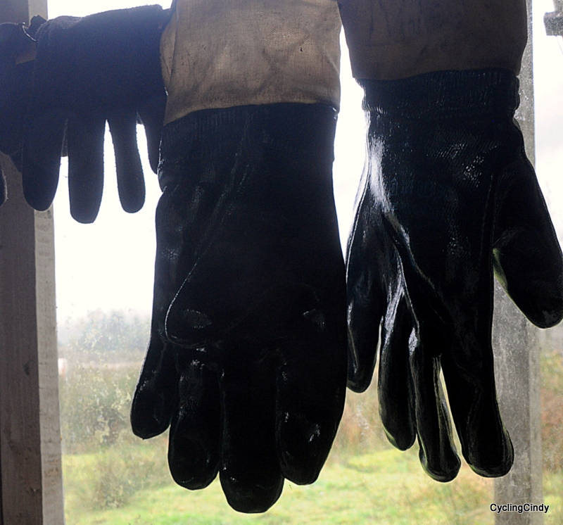 Gore-Tex gloves turned out to be useless; needed to buy hard plastic workman gloves.