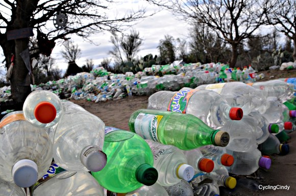 In Argentina and Chile there are often chances to stumble upon water supplies. Check the date of expiry on the sealed bottle to find out the freshness of your water.